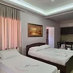 Apartament Keli *